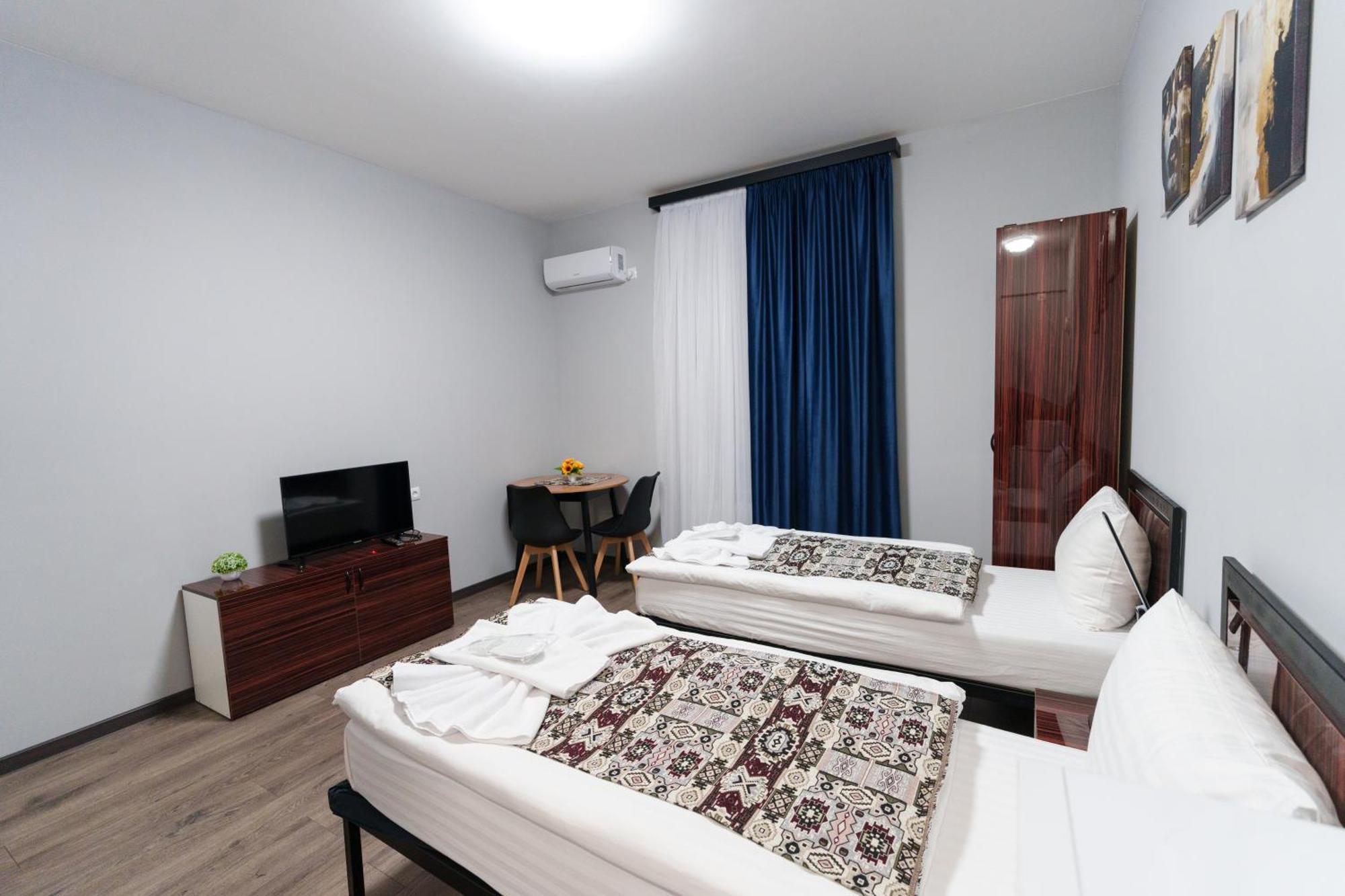 Gh Family Hotel Yerevan Exterior foto